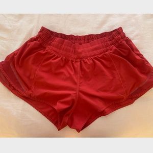 Lululemon Hotty Hot Short II